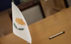Αναγνώριση και Εκτέλεση στην Κύπρο Αλλοδαπών Αποφάσεων αναφορικά με ζητήματα αστικού και εμπορικού δικαίου.